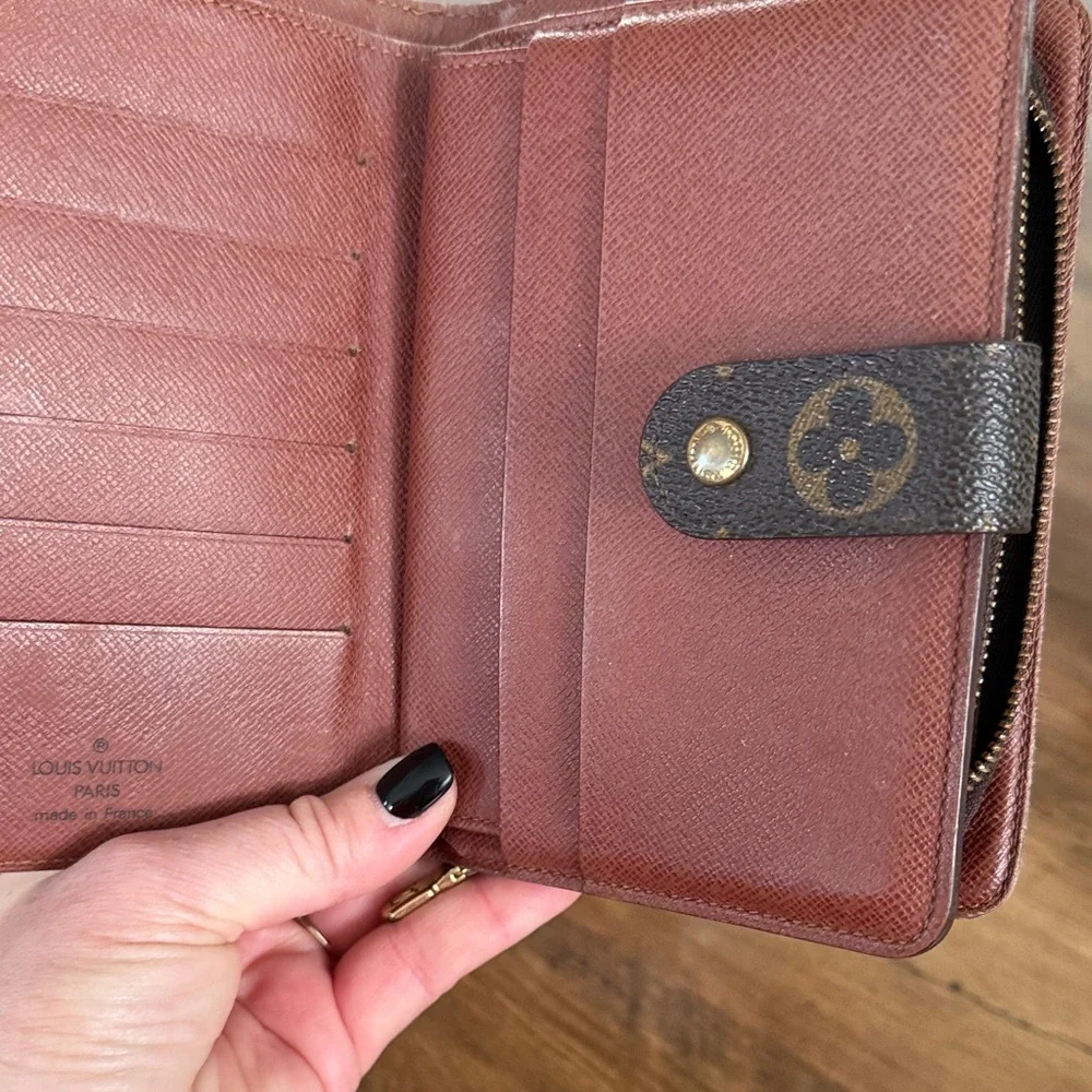 vintage Louis Vuitton Monogram Compact Zippé Wallet